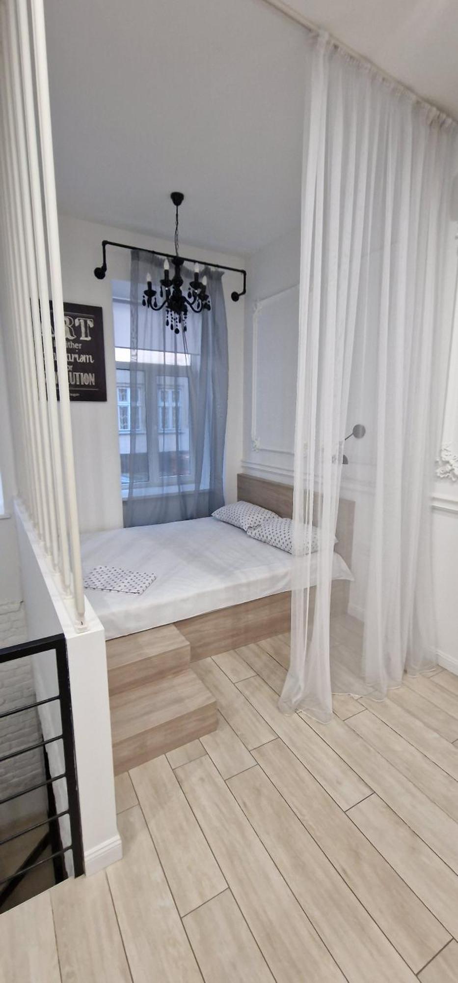Чорно -Білий Люкс В Центрі Lägenhet Lviv Exteriör bild